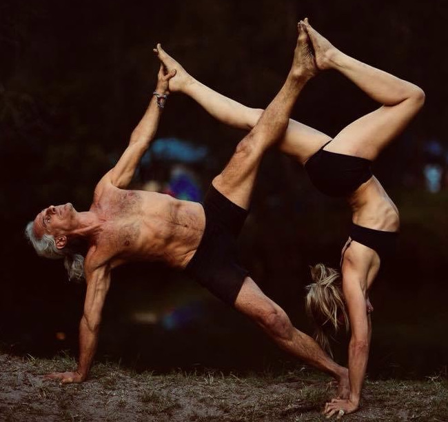 Zoe Braithwaite Acroyoga Partner Acro